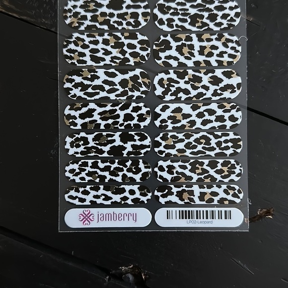 jamberry Leopard Print Nail Wraps - Leopard - Picture 4 of 7